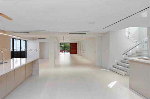 330 SW 19th Rd, Miami FL - photo 15 of 37