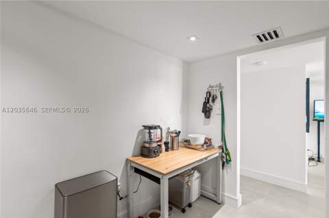 20505 E Country Club Dr 331, Aventura FL - photo 12 of 23