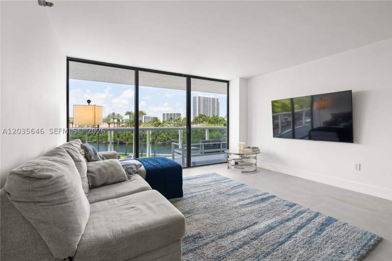 2 bedroom Condominium at 20505 E Country Club Dr 331, Waterview Condo, Aventura — photo 3