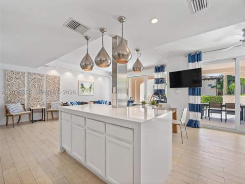 19116 Fisher Island Dr 19116, Miami Beach FL - photo 7 of 34