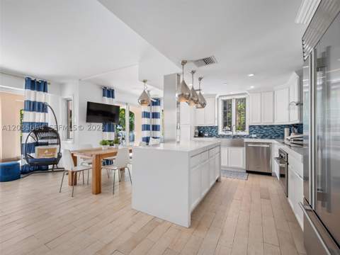 19116 Fisher Island Dr 19116, Miami Beach FL - photo 9 of 34
