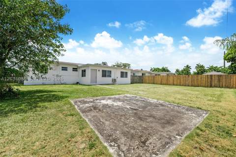 11601 SW 141st St, Miami FL - photo 12 of 15
