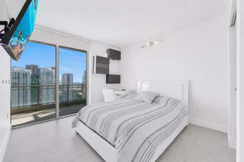 92 SW 3rd St 3611, Miami FL - photo 10 of 20