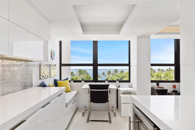 3 bedroom Condominium at 3 Grove Isle Dr C502, Grove Isle Condo, Miami — photo 5