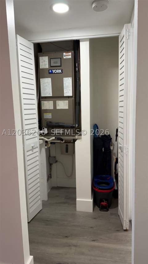 1825 W 44th Pl 1107, Hialeah FL - photo 11 of 14