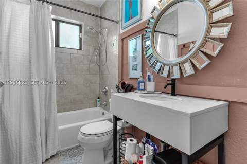 8281 SW 27th Ln, Miami FL - photo 18 of 36