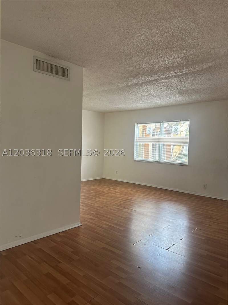 2 bedroom Condominium at 18101 NW 68th Ave B201, Venetian Gardens At Count, Hialeah — photo 5