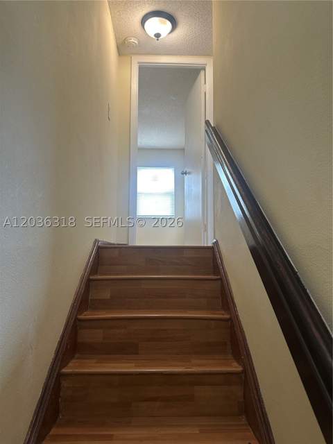 18101 NW 68th Ave B201, Hialeah FL - photo 9 of 19