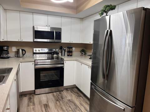 17375 Collins Ave 905, Sunny Isles Beach FL - photo 8 of 15