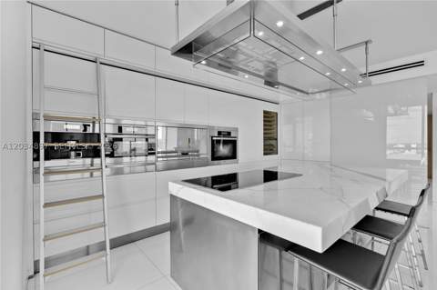 10 Venetian Way Ph04, Miami Beach FL - photo 9 of 45