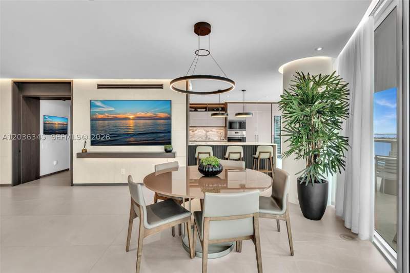 2 bedroom Condominium at 2127 Brickell Ave 1002, Bristol Tower Condo, Miami — photo 2