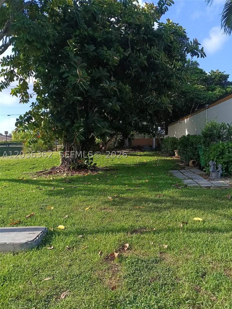 3 bedroom Townhouse at 1700 SW 131st Place Cir S, Trail Run Sec 2, Miami — photo 3