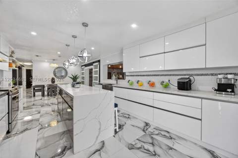 12121 SW 107th St, Miami FL - photo 15 of 53
