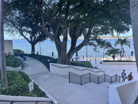 2333 Brickell Ave 1402, Miami FL - photo 13 of 33