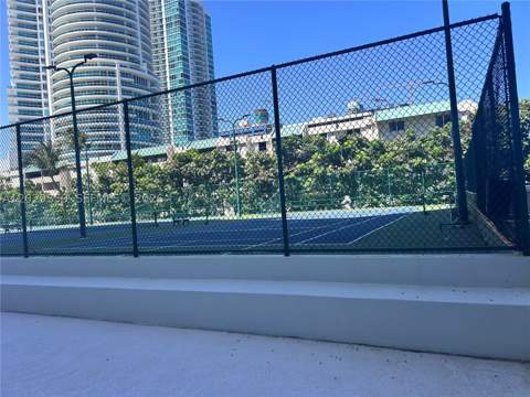 2333 Brickell Ave 1402, Miami FL - photo 14 of 33