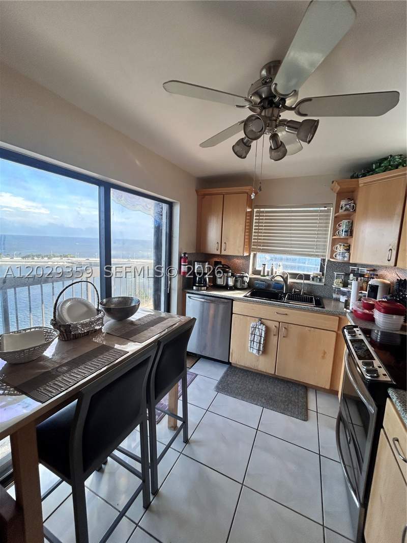 2 bedroom Condominium at 2333 Brickell Ave 1402, Brickell Bay Club Condo, Miami — photo 5