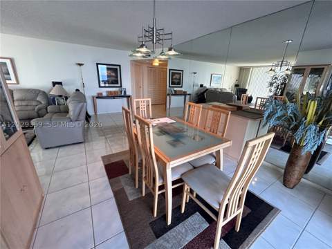 2333 Brickell Ave 1402, Miami FL - photo 6 of 33