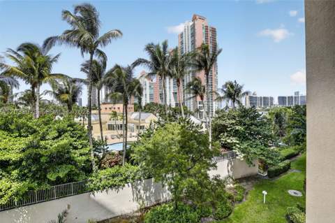 3340 NE 190th St 402, Aventura FL - photo 7 of 71