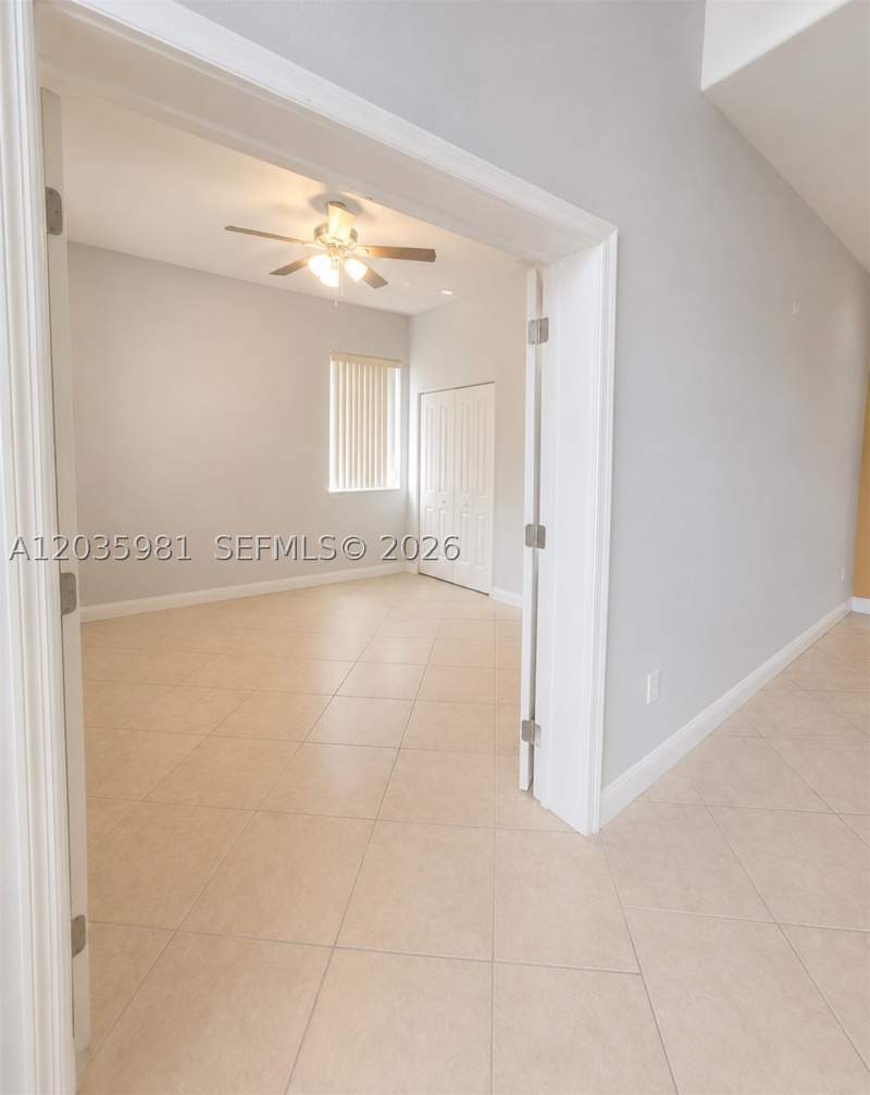5 bedroom SingleFamilyResidence at 7856 NW 167th Ter, Mary, Miami Lakes — photo 4