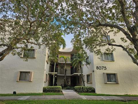 8075 SW 107th Ave 114, Miami FL - photo 6 of 60