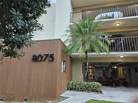 8075 SW 107th Ave 114, Miami FL - photo 9 of 60