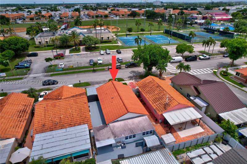 2 bedroom SingleFamilyResidence at 2514 W 74th St, 1st Addn To Alameda Jardi, Hialeah — photo 3