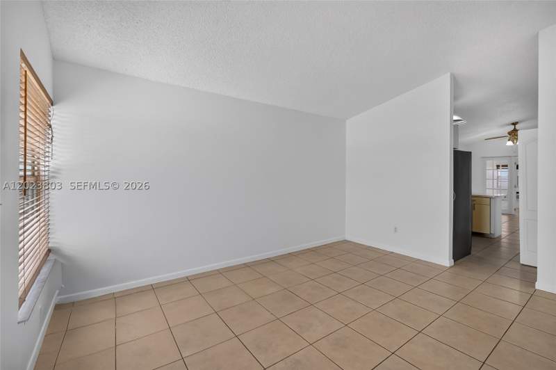 2 bedroom SingleFamilyResidence at 2514 W 74th St, 1st Addn To Alameda Jardi, Hialeah — photo 5