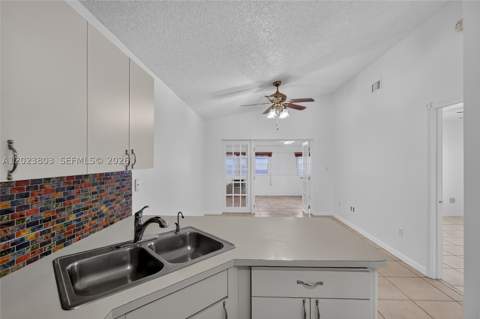 2514 W 74th St, Hialeah FL - photo 9 of 26