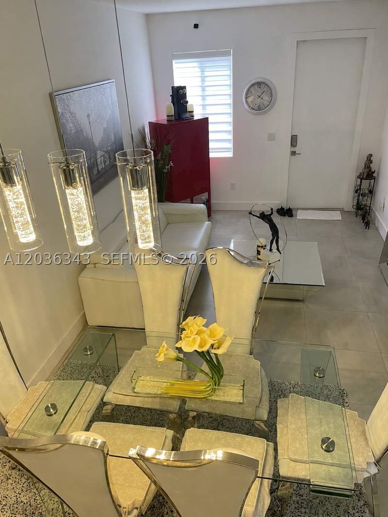 4 bedroom Townhouse at 7117 NW 103rd Path, Doral Palms North, Doral — photo 3