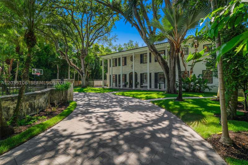 6 bedroom SingleFamilyResidence at 3120 Brickell Ave, Wm J Bryan Tr Amd, Miami — photo 4