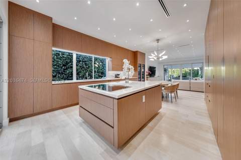 470 S Shore Dr, Miami Beach FL - photo 14 of 75