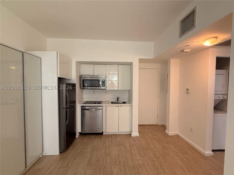 1 bedroom Condominium at 1611 Meridian Ave 202, Emily Condo, Miami Beach — photo 5