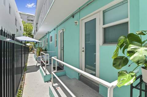 1035 Meridian Avenue 5, Miami Beach FL - photo 17 of 21