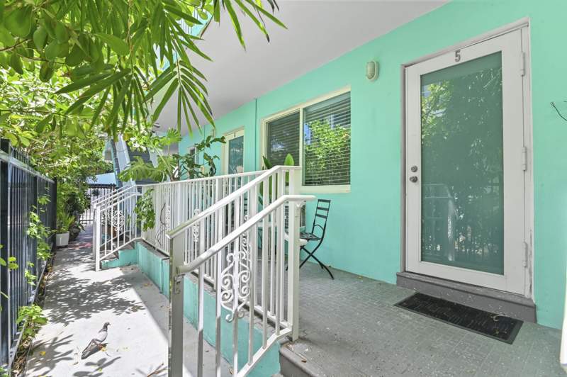 1 bedroom Condominium at 1035 Meridian Avenue 5, The Meridian, Miami Beach — photo 2