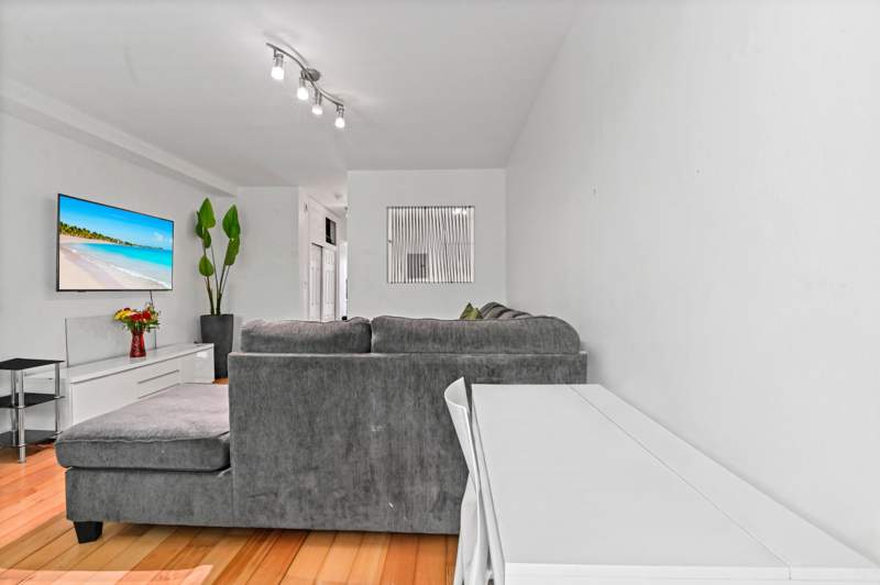 1 bedroom Condominium at 1035 Meridian Avenue 5, The Meridian, Miami Beach — photo 4