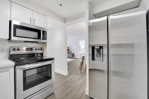 5225 Collins Ave 1606, Miami Beach FL - photo 11 of 24