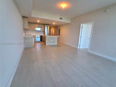 16385 Biscayne Blvd 1019, North Miami Beach FL - photo 17 of 92