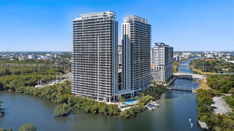 2 bedroom Condominium at 16385 Biscayne Blvd 1019, The Harbour South Condo, North Miami Beach — photo 2