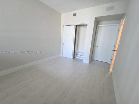 16385 Biscayne Blvd 1019, North Miami Beach FL - photo 24 of 92