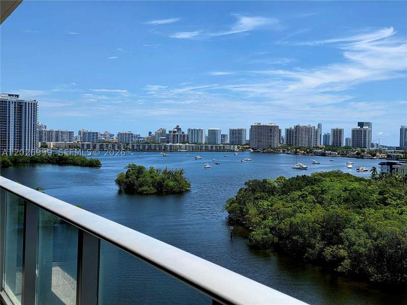 2 bedroom Condominium at 16385 Biscayne Blvd 1019, The Harbour South Condo, North Miami Beach — photo 4