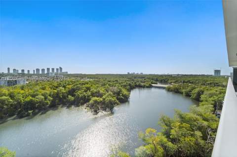 16385 Biscayne Blvd 1019, North Miami Beach FL - photo 7 of 92