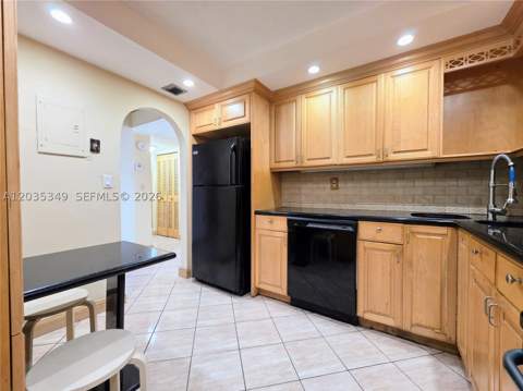 2780 NE 183rd St 1111, Aventura FL - photo 10 of 26