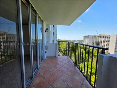 2780 NE 183rd St 1111, Aventura FL - photo 16 of 26
