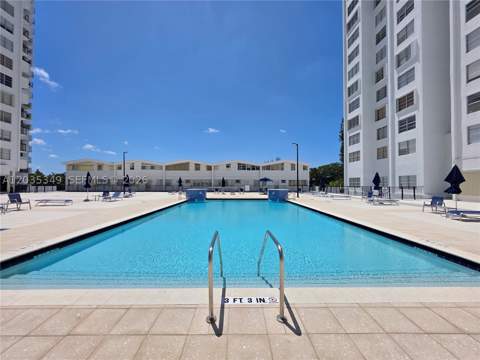 2780 NE 183rd St 1111, Aventura FL - photo 24 of 26