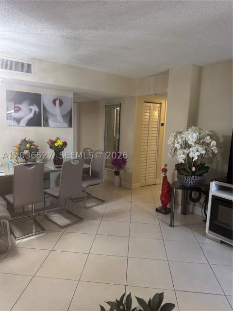 8625 NW 8th St 310, Miami FL - photo 11 of 39