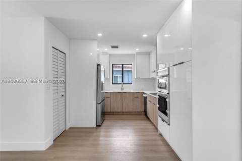 4353 SW 2nd St, Miami FL - photo 8 of 33
