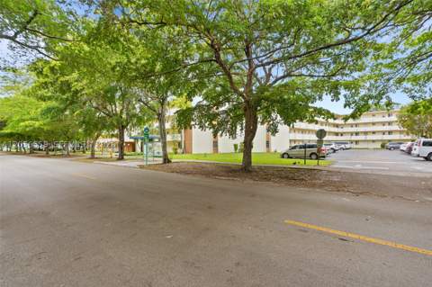 1201 NE 191st St G219, Miami FL - photo 13 of 55