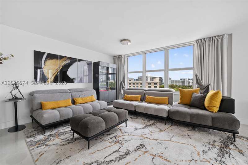 2 bedroom Condominium at 231 174th St 818, Winston Towers 400 Condo, Sunny Isles Beach — photo 5