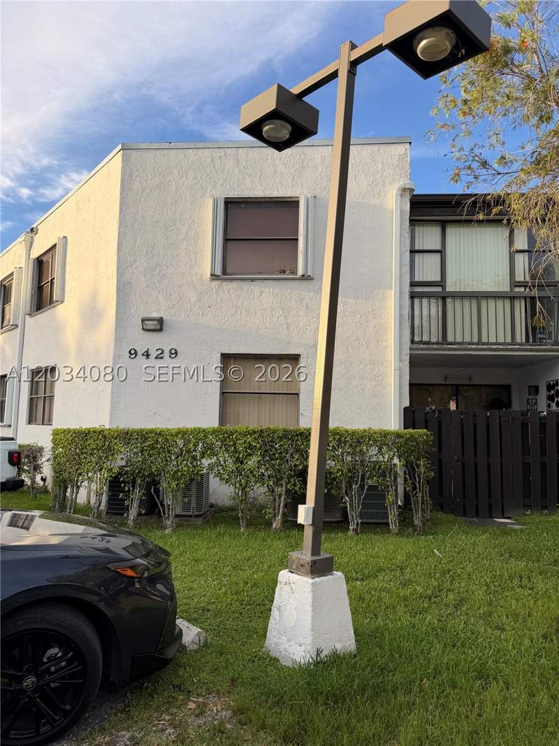 2 bedroom Condominium at 9429 Fontainebleau Blvd 207-33, Bleau Fontaine Condo #3, Miami — photo 2