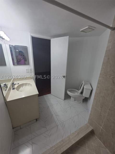 9429 Fontainebleau Blvd 207-33, Miami FL - photo 24 of 40